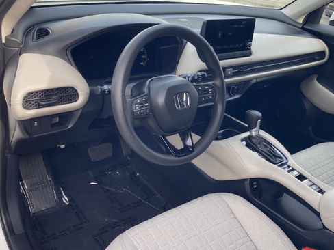 Certified 2025 Honda HR-V LX image 14