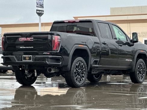 New 2026 GMC Sierra 2500 AT4 w/ Technology Package image 6