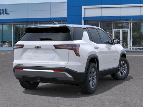 New 2026 Chevrolet Equinox LT FWD image 4