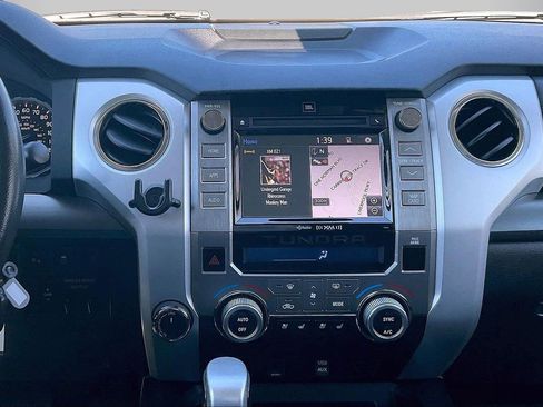 Used 2018 Toyota Tundra Platinum image 13