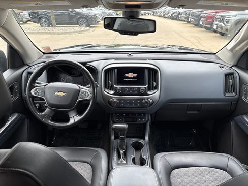 Used 2017 Chevrolet Colorado Z71 AWD/4WD image 15