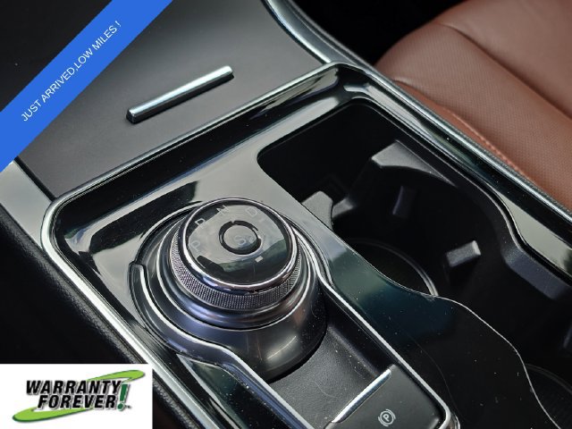 Used 2019 Ford Edge Titanium w/ Equipment Group 301A FWD image 29