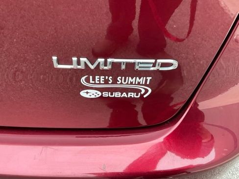 Used 2018 Chrysler Pacifica Limited w/ Tire & Wheel Group image 6