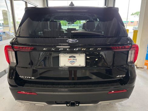 New 2026 Ford Explorer Active w/ Active Comfort Package AWD/4WD image 6
