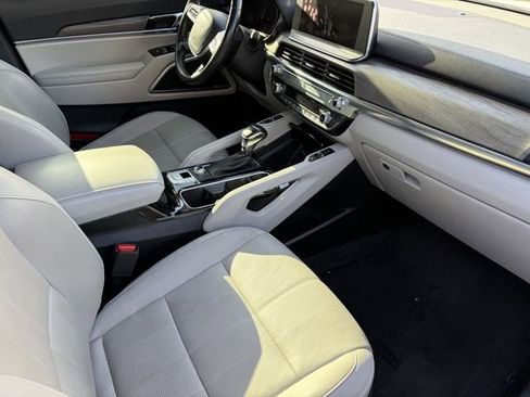 Used 2022 Kia Telluride EX w/ EX Premium Package AWD/4WD image 8