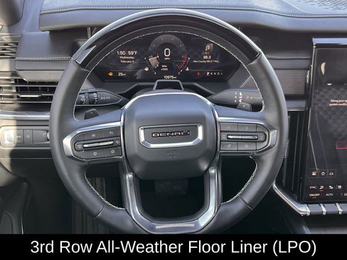 Used 2024 GMC Acadia Denali w/ Super Cruise Package image 15