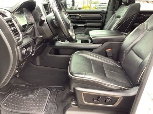 Used 2021 RAM 1500 Limited w/ Night Edition image 9