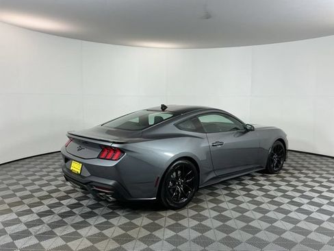 Used 2026 Ford Mustang Premium RWD image 5