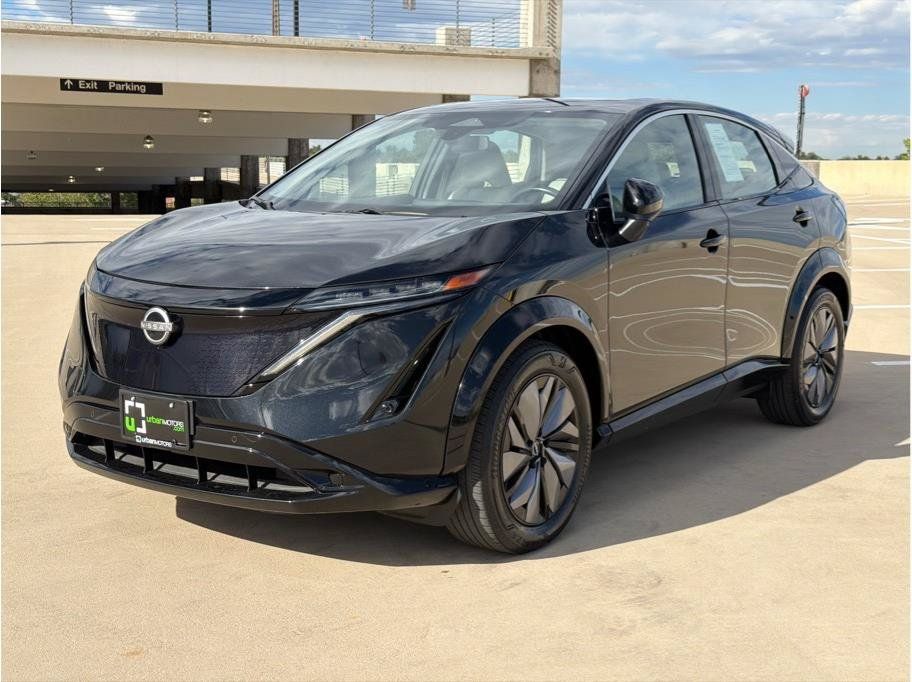 Used 2023 Nissan Ariya FWD image 3
