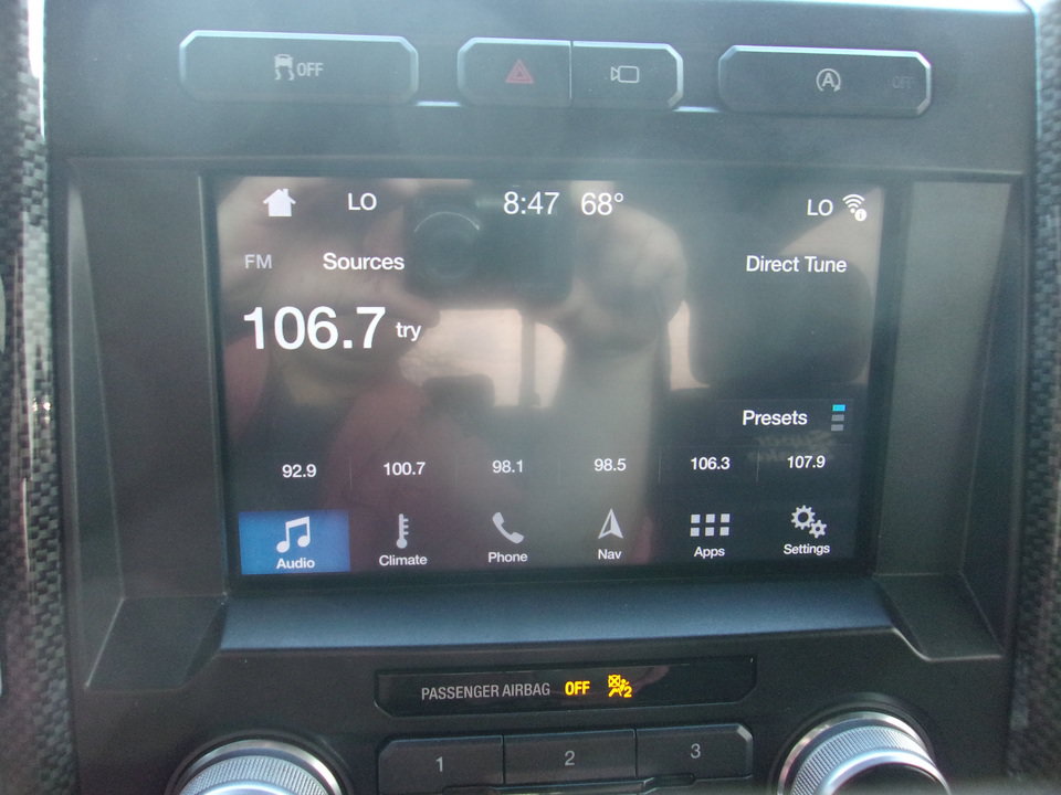 Used 2018 Ford F150 Lariat w/ Equipment Group 502A Luxury AWD/4WD image 20