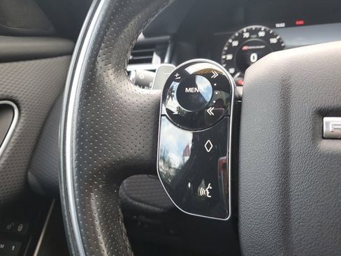 Used 2019 Land Rover Range Rover Velar R-Dynamic SE image 18