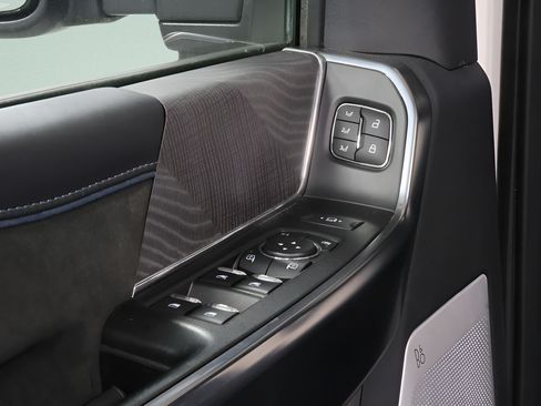 Used 2025 Ford F250 Platinum AWD/4WD image 26