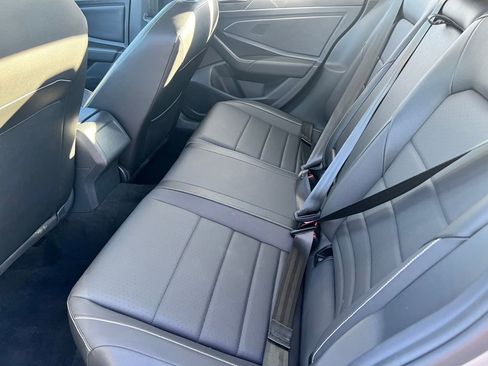 Used 2024 Volkswagen Jetta SE image 12