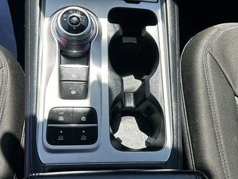 Certified 2023 Ford Explorer XLT RWD image 24