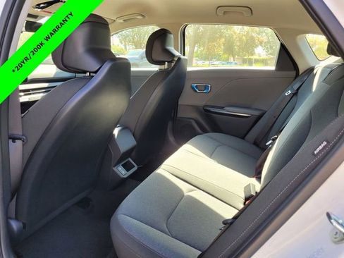 New 2025 Kia K4 LXS image 6