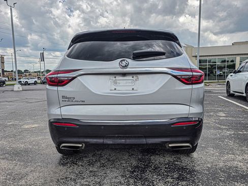 Used 2021 Buick Enclave Essence w/ LPO, Luxury Package FWD image 5