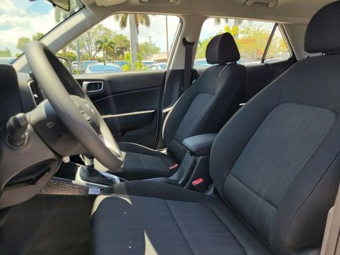 New 2026 Hyundai Venue SE FWD image 9