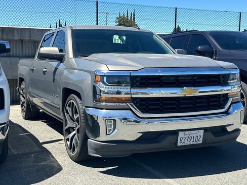 Used 2017 Chevrolet Silverado 1500 LT w/ All Star Edition RWD image 2