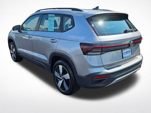 Used 2025 Volkswagen Taos S AWD/4WD image 3