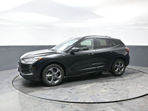Used 2024 Ford Escape ST-Line image 9
