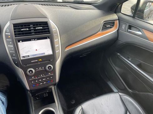 Used 2017 Lincoln MKC Reserve image 16