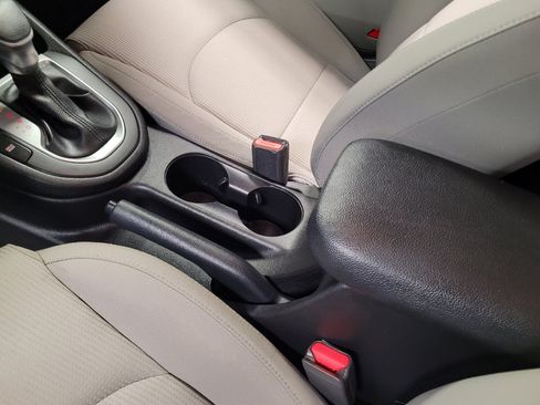 Used 2019 Kia Forte LXS FWD image 26
