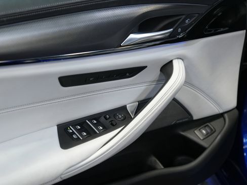 Used 2019 BMW M5 w/ Executive Package image 22