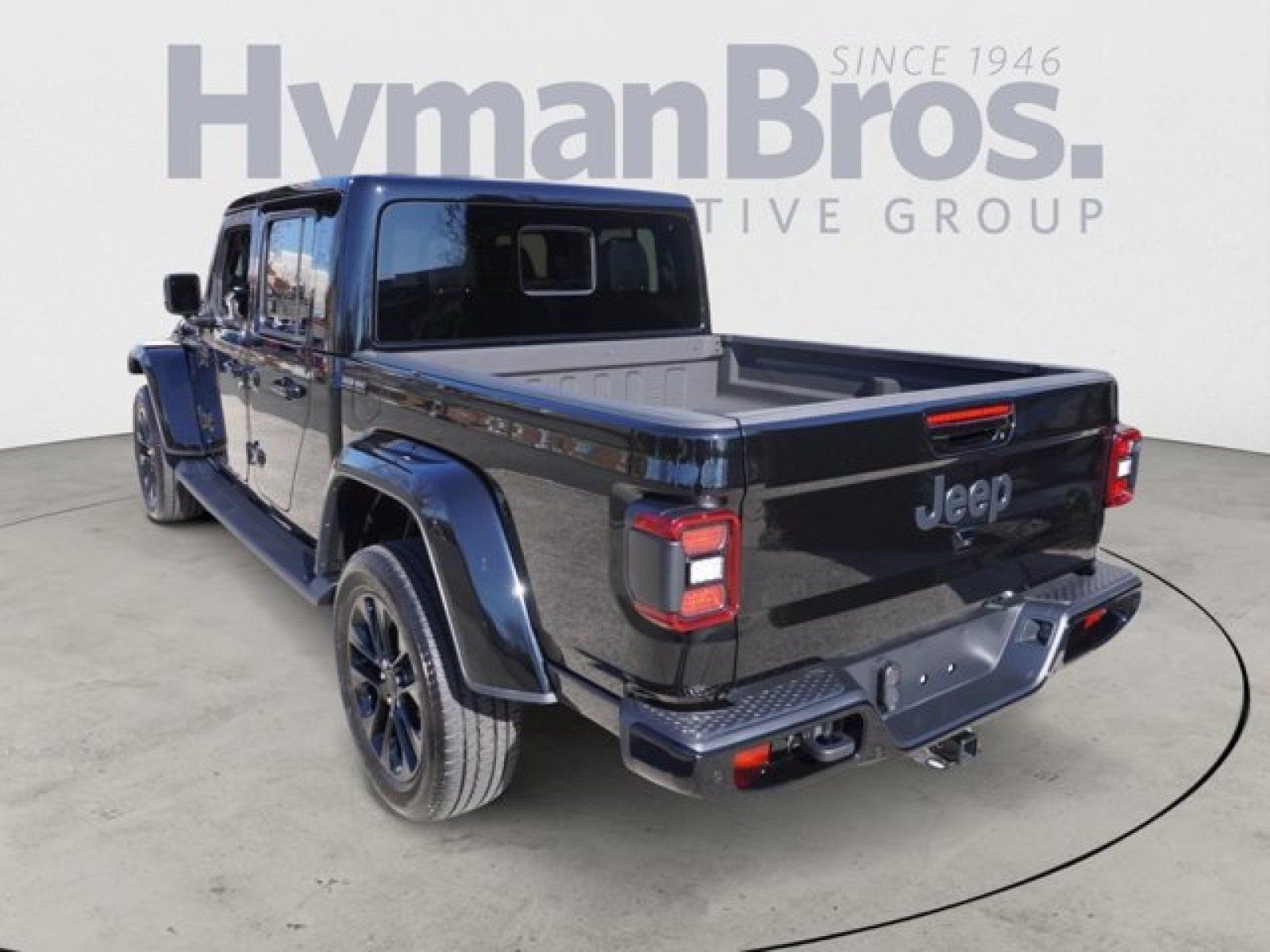 Used 2023 Jeep Gladiator Overland AWD/4WD image 7