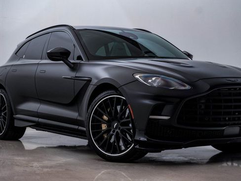 Used 2023 Aston Martin DBX 707 image 2