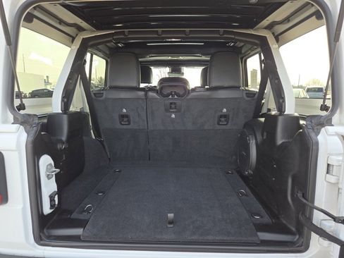 Used 2021 Jeep Wrangler Unlimited Rubicon image 31