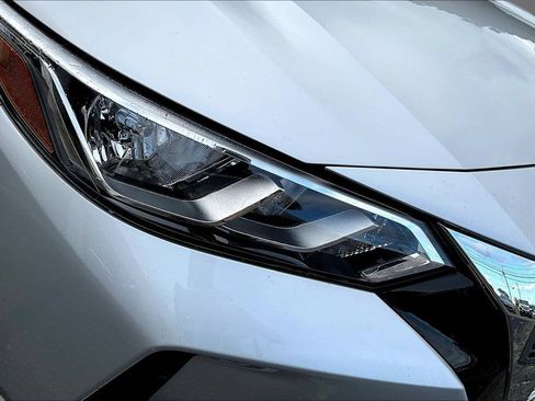 Certified 2023 Nissan Sentra SV FWD image 31