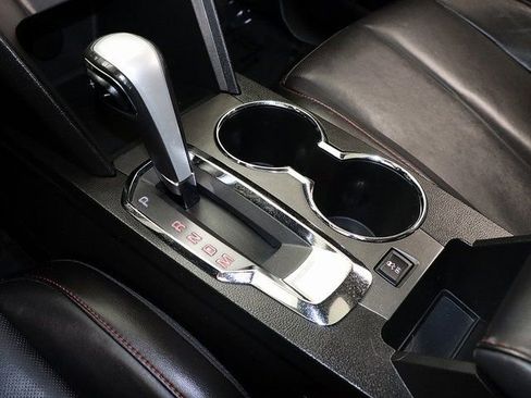 Used 2011 GMC Terrain SLT image 18