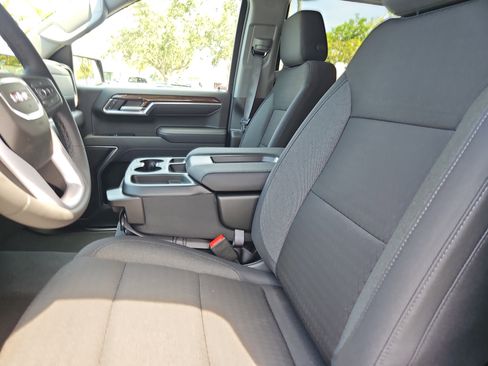 New 2025 GMC Sierra 1500 Elevation w/ LPO, Elevation Black Package image 14