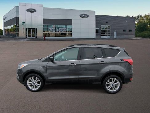Used 2019 Ford Escape SEL image 7