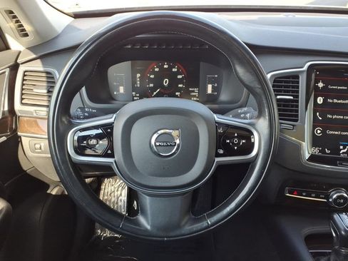 Used 2019 Volvo XC90 T5 Momentum w/ Protection Package AWD/4WD image 14