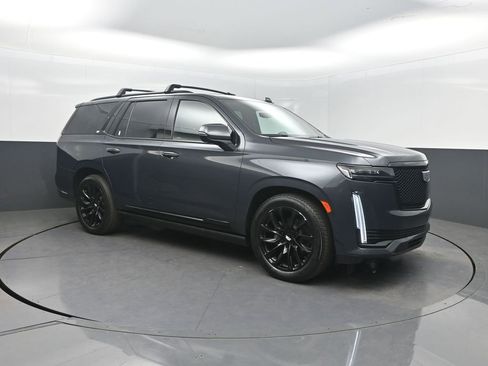 Used 2022 Cadillac Escalade Sport w/ Touring Package AWD/4WD image 41
