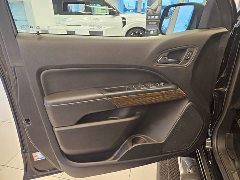 Used 2019 GMC Canyon Denali image 13