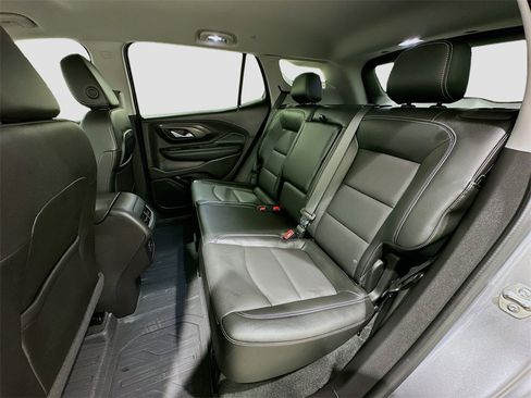 Used 2024 GMC Terrain SLT w/ LPO, Floor Liner Package image 23