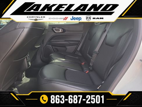Used 2022 Jeep Compass Latitude FWD image 11