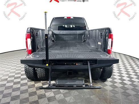 Used 2019 Ford F350 Platinum w/ Platinum Ultimate Package image 30