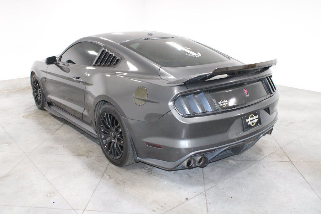 Used 2017 Ford Mustang GT Premium w/ GT Performance Package RWD image 7