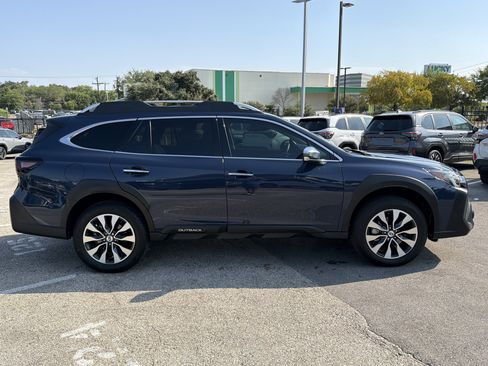 Certified 2025 Subaru Outback Touring XT AWD/4WD image 2