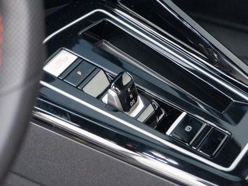 New 2026 Volkswagen GTI SE image 12