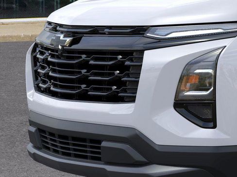 New 2026 Chevrolet Equinox LT w/ Convenience Package II image 13