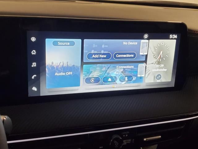 Used 2025 Nissan Kicks SR AWD/4WD image 21