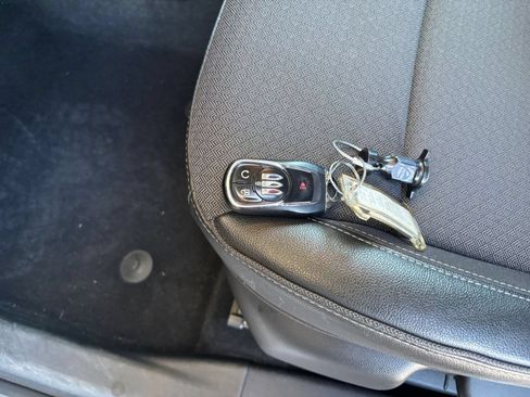 Used 2025 Buick Encore GX Preferred FWD image 25