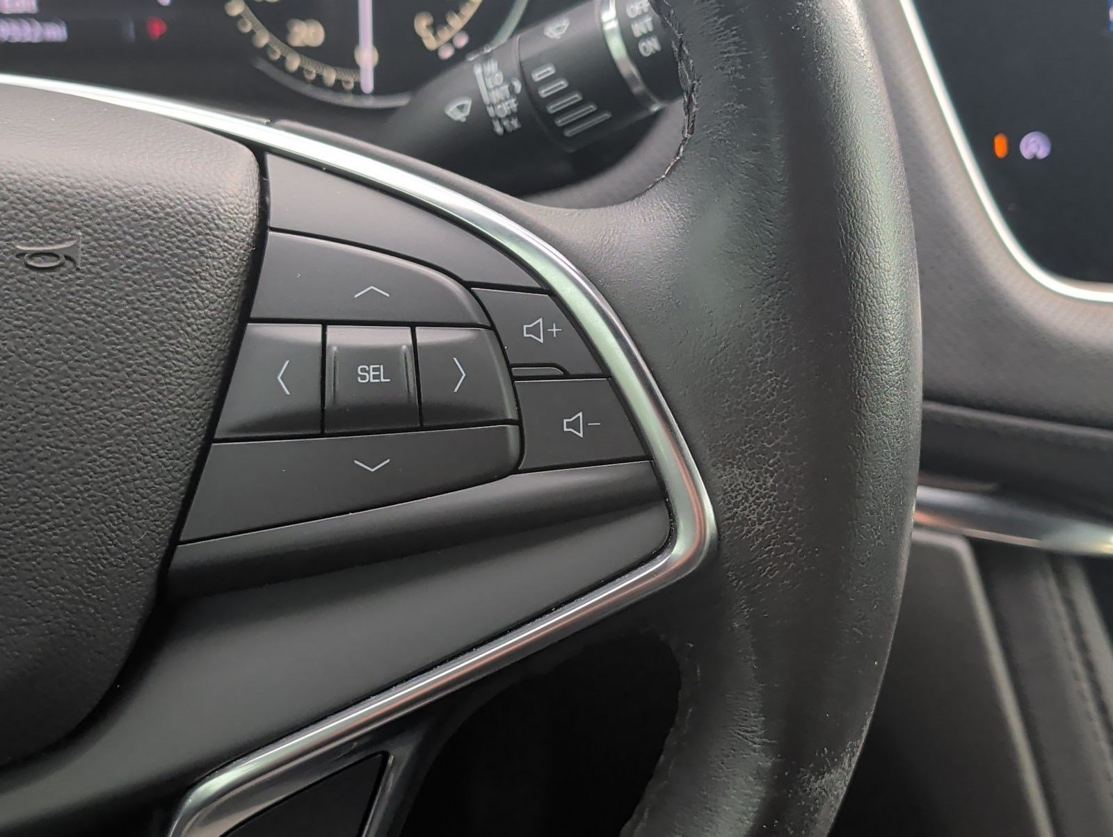 Used 2023 Cadillac XT5 Luxury FWD image 15