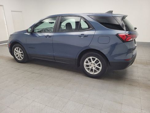 Used 2024 Chevrolet Equinox LS FWD image 3