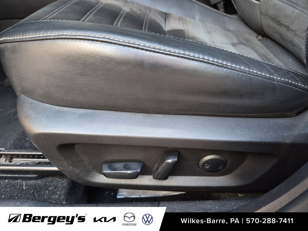 Used 2023 Mitsubishi Outlander SE AWD/4WD image 13