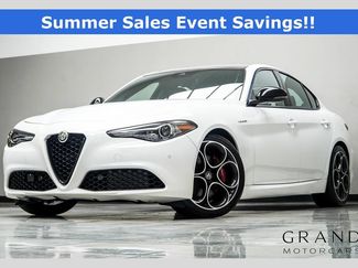 Used 2023 Alfa Romeo Giulia Veloce RWD video 1